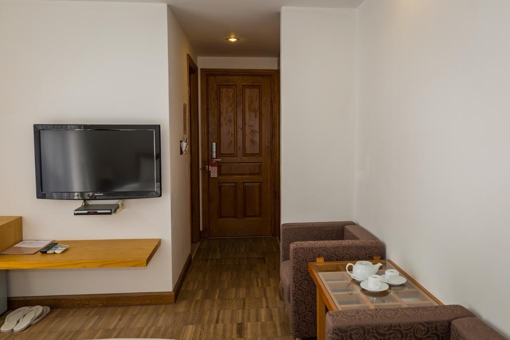 Crown Diamond Hotel - Phu My Hung District 7 Ho Chi Minh-staden Exteriör bild