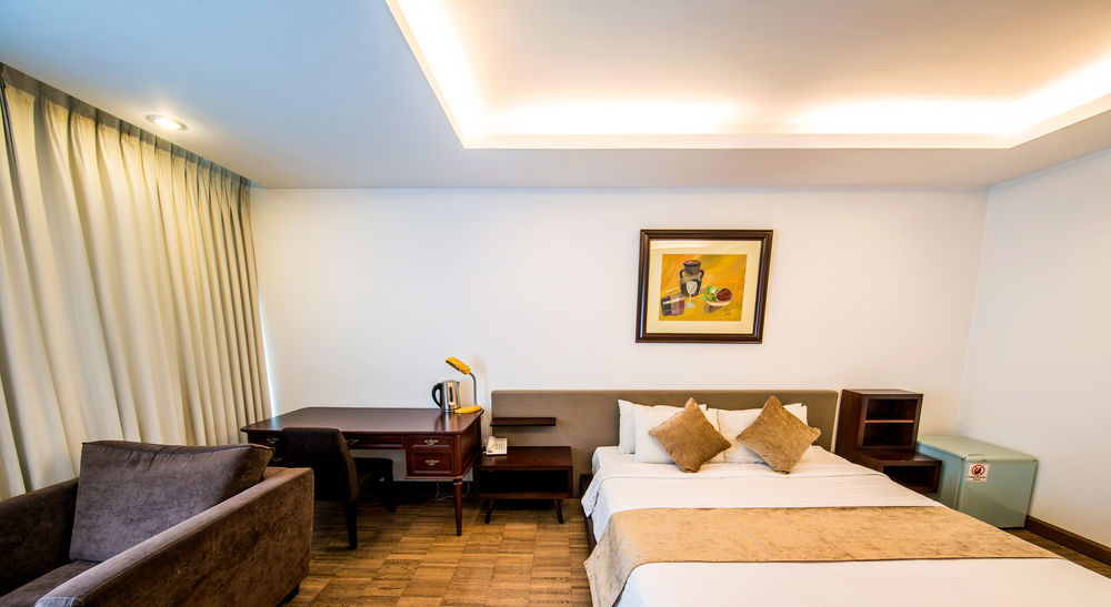 Crown Diamond Hotel - Phu My Hung District 7 Ho Chi Minh-staden Exteriör bild